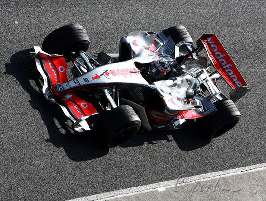 爱游戏官方入口-梅赛德斯轻取索伯车队，阿隆索扛起全队