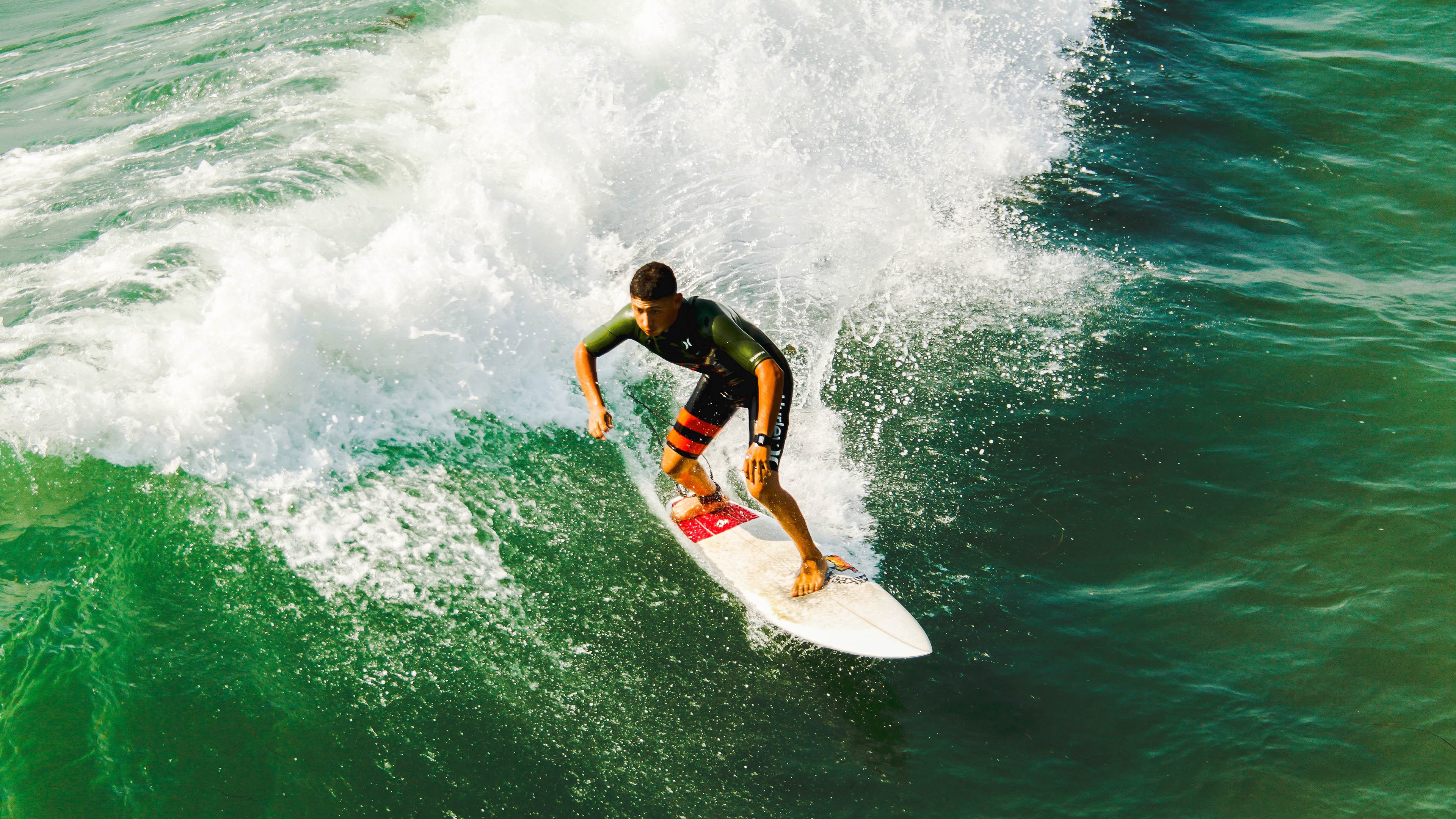 爱游戏官方入口-世界排名争夺战之夜，帕尔默如何用一杆改写历史
